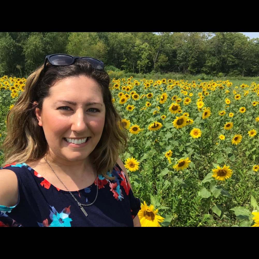 Meet your Posher, Courtney